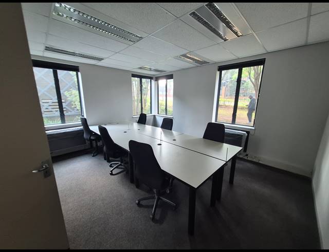382M² OFFICE TO LET IN SANDTON CENTRAL